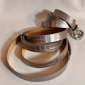 HUGO BOSS Sz 90-34 Bounce 100% Calf Skin Silver Textured Belt Made in Italy